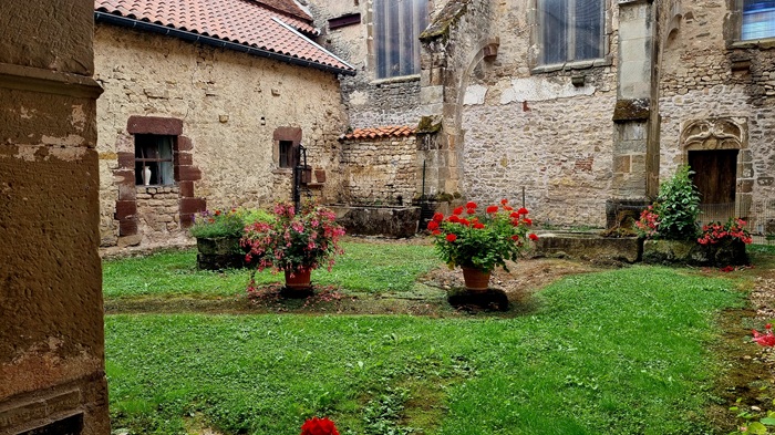 achat vente Ancien couvent a vendre  inscrit ISMH , dépendances  Aux confins de la Haute-Saône  et des Vosges HAUTE SAONE FRANCHE COMTE