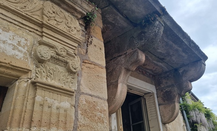 achat vente Hôtel Particulier Renaissance a vendre  ISMH en totalité , grande grange Bourbonne-les-Bains , dans un village Renaissance VOSGES LORRAINE