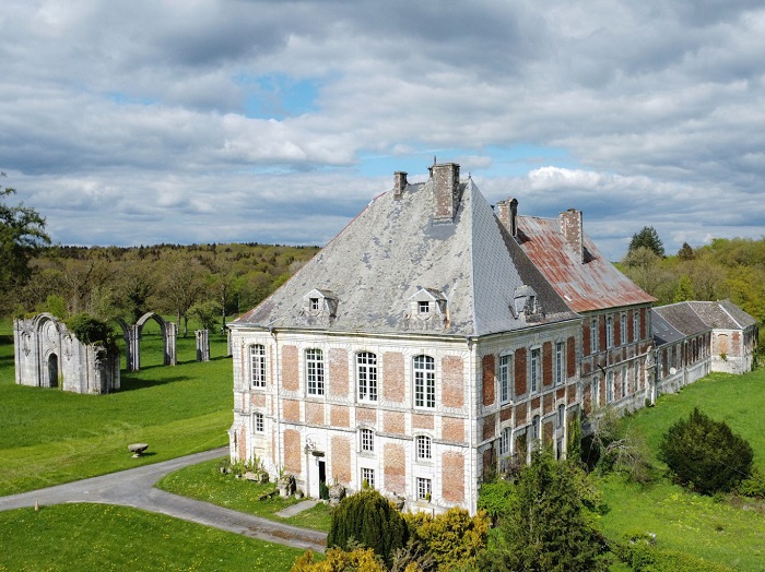 achat vente Abbaye sistercienne a vendre  inscrite MH , dépendances, église Charleville Mézières  ARDENNES CHAMPAGNE-ARDENNE