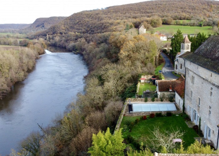 achat vente Château Médiéval a vendre  classé MH , piscine Ambeyrac , surplombant la vallée du Lot AVEYRON MIDI PYRENEES